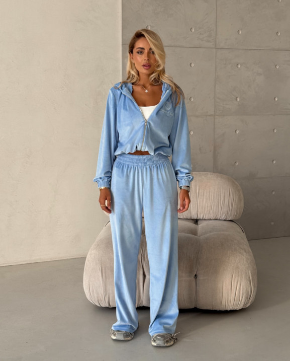 93 Спортивний костюм з велюра на затяжках з вишивкою